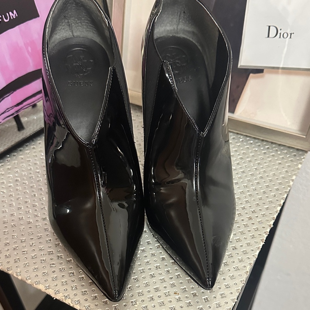 Guess Black Patent Leather Women's Shoes